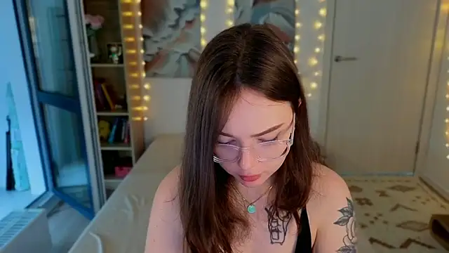 MilenaSaint webcam