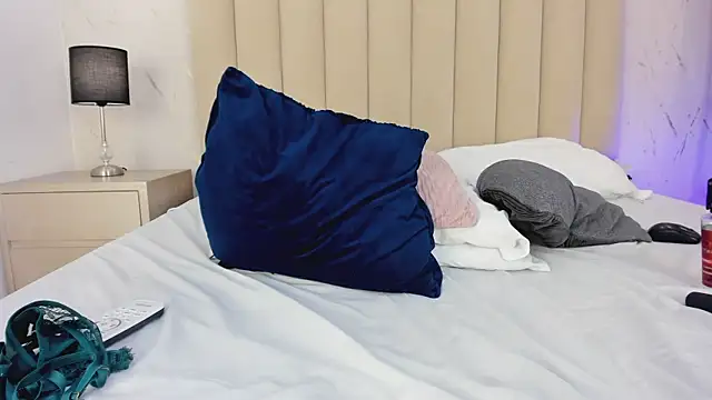 LilithHarperr_ webcam