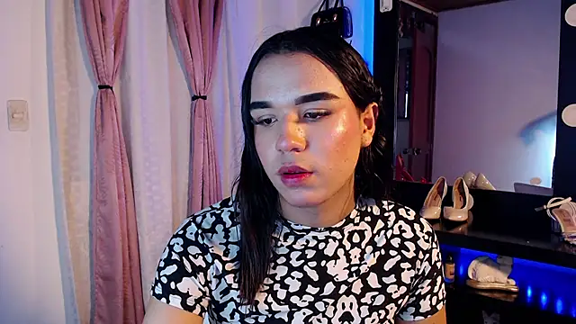 Candyy_doll__ webcam