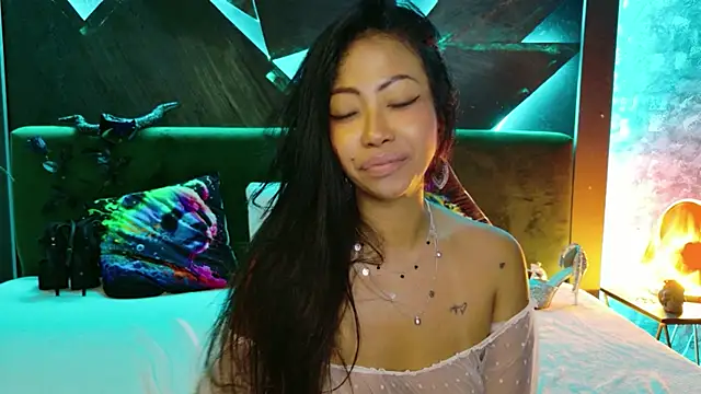 ElyaQuinn webcam