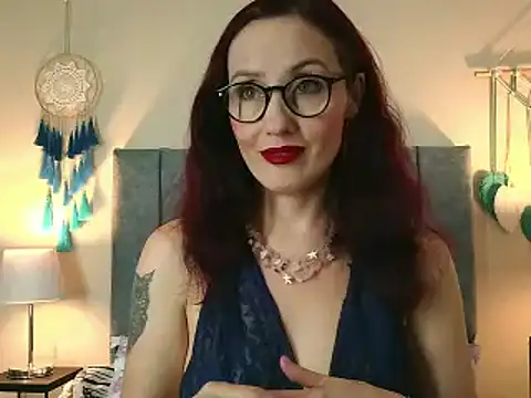 Watch IberianMoonMK live on EroticFlix - High definition streams