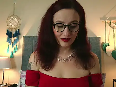 Watch IberianMoonMK live on EroticFlix - High definition streams