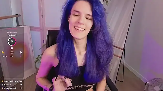 AuraLaunni webcam