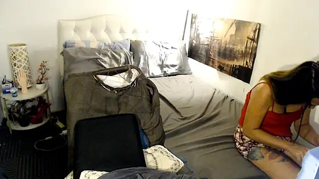 NinaDOM4CUM live sex cam