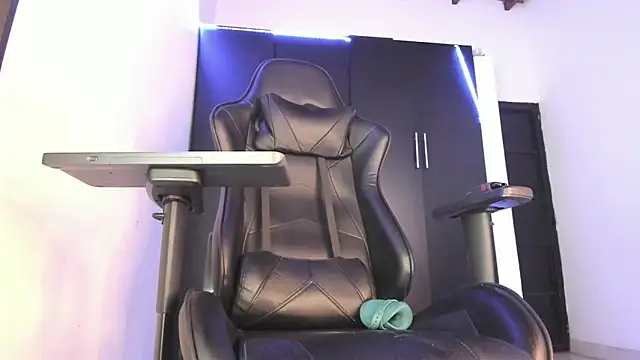liam_mateo (M twink) - helicopter with my cock + 5 spankings