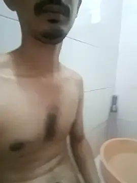 dreamtoungelick69 webcam