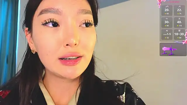 AudreyMell live sex cam