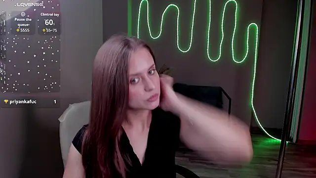 LeslieAarons webcam