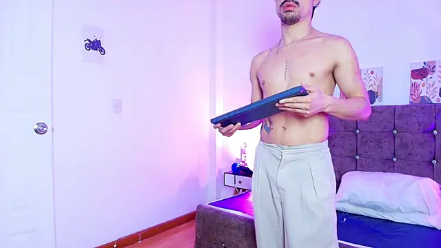 Ethan_Briggs_