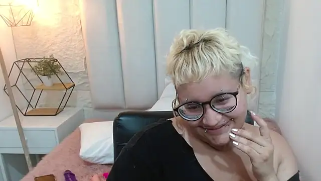Echypyon_ live cam