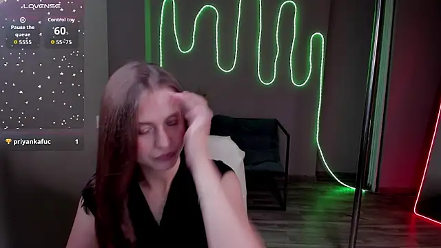 LeslieAarons webcam