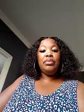 SWEETDOLLY29XX live cam