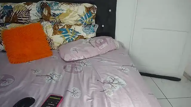 BootySoYummyX webcam