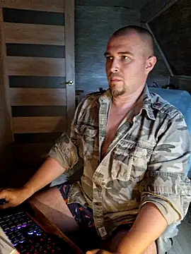 Foxyshaved webcam