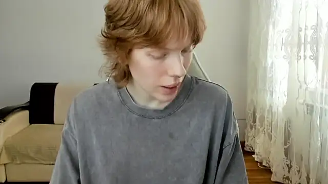 StellaDavis webcam