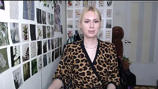 CapriScorpion live cam on StripChat