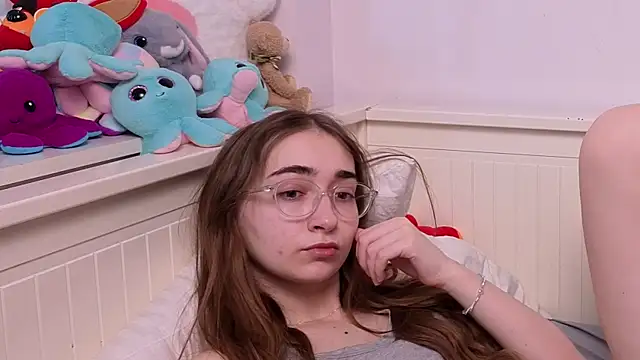 PollyBeev live cam on StripChat