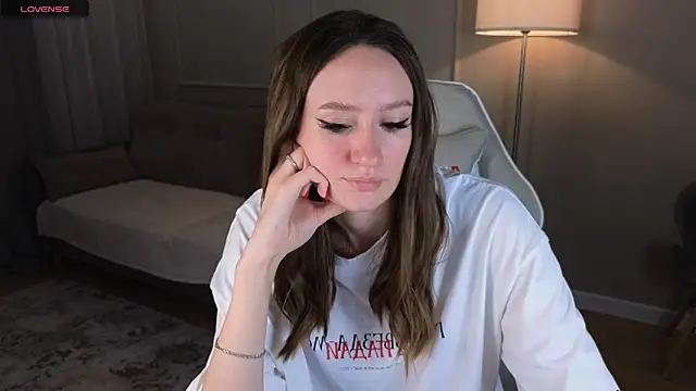 cutienaughtygirl webcam