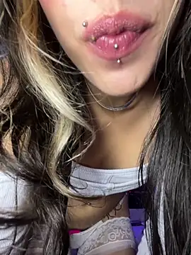 newmeshh (F young) - Peladinha Óleo no corpo Naked Oil 10 min