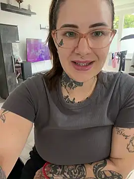 nyxtattoo (Ask my age) - 🌸 2 Nudes from Pussy