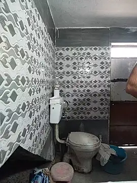 universal221 (M young) - meri aur meri behan ki videos dekhni h?