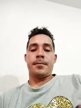 gabriel_leon33 (M young) - 🔥🍆Big, thick cock🍆🔥