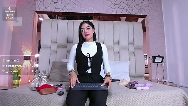 miarosse7 - MiaRosse7's free webcam - UK Sex Cams
