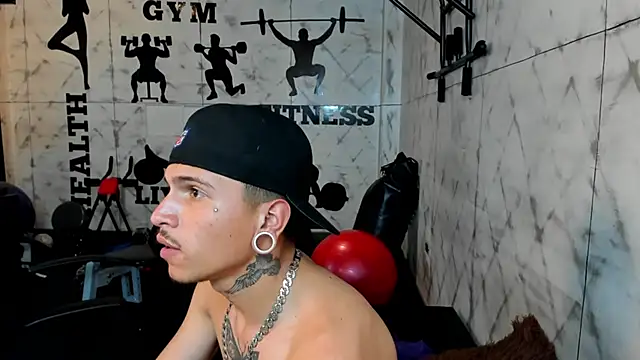 Valentino_Knox live cam