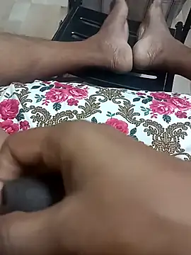 indianshine (Ask my age) - Cum shot