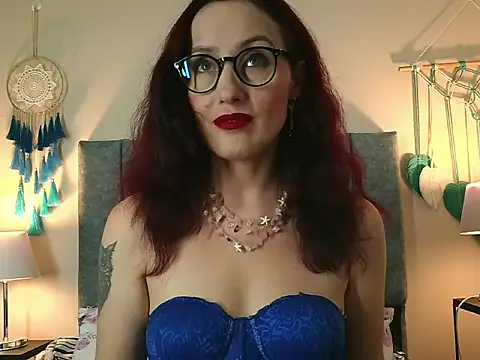 Watch IberianMoonMK live on EroticFlix - High definition streams