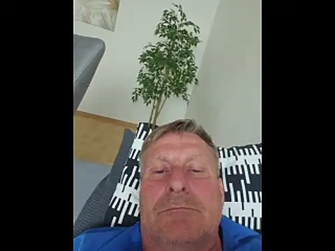 johnnym1