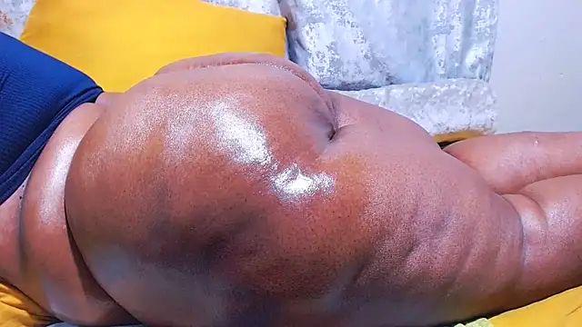 MatureBootyBabe4Uxx webcam