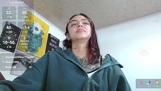 ZoeBakers_ webcam