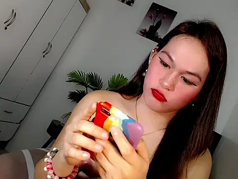 Miss_twinny21 webcam