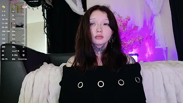 Lein_Bone live cam