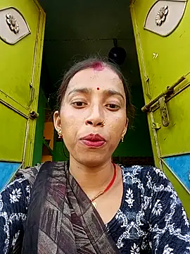 Cut_shivi56 webcam