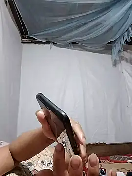 BigAss-69 webcam