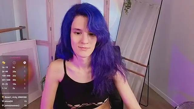 AuraLaunni webcam