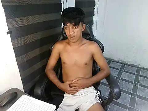 RowyCam live cam on StripChat