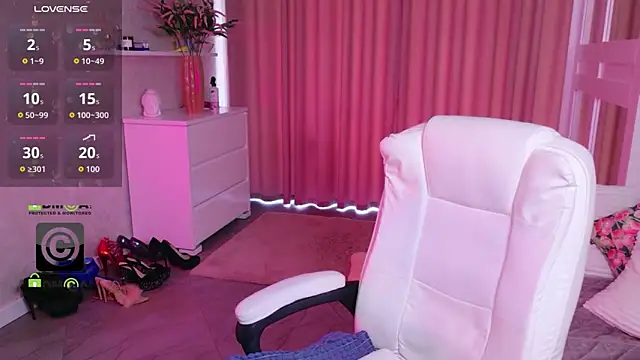 KellyKleine webcam
