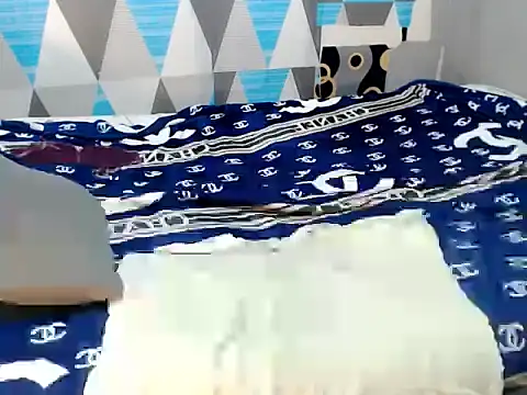 Trish_CurveCock webcam