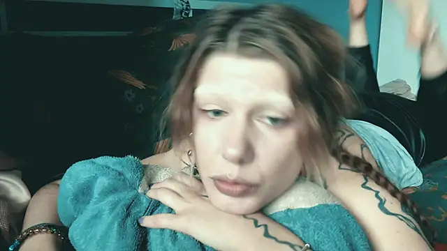 VivienDarkbloom webcam