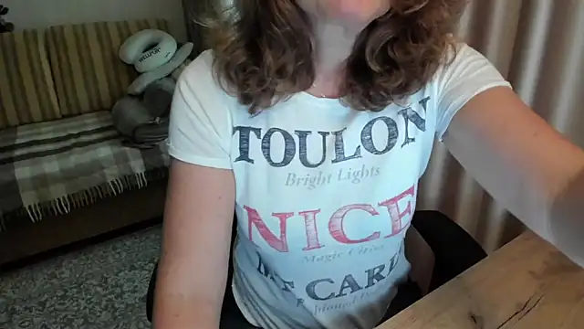 lauraoven webcam