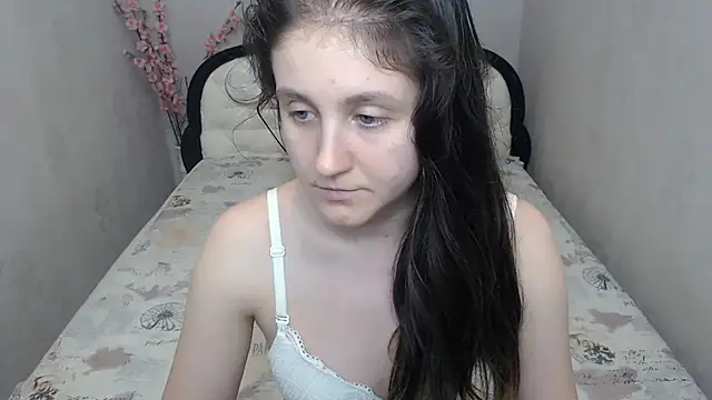 Holliy_Cooper webcam