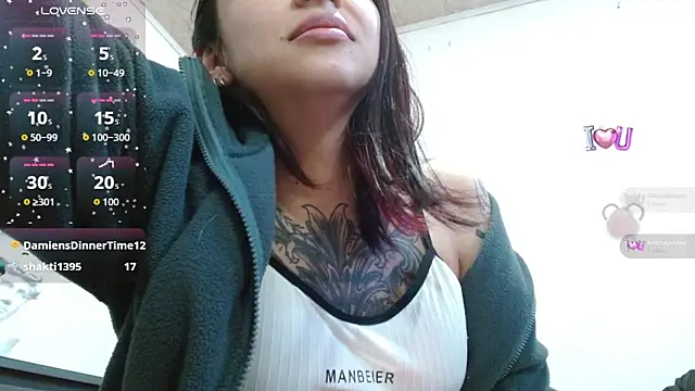 ZoeBakers_ webcam
