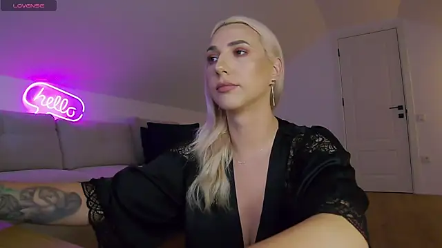 KhloeK webcam