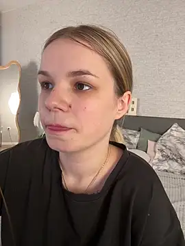 KimEvanss webcam