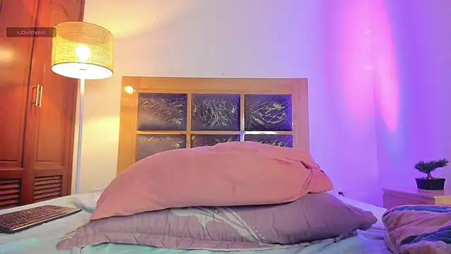 Zoe_sky1 webcam