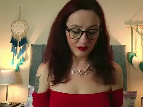 Watch IberianMoonMK live on EroticFlix - High definition streams