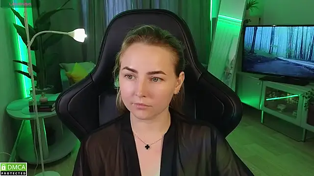 Mira_Mermayd webcam